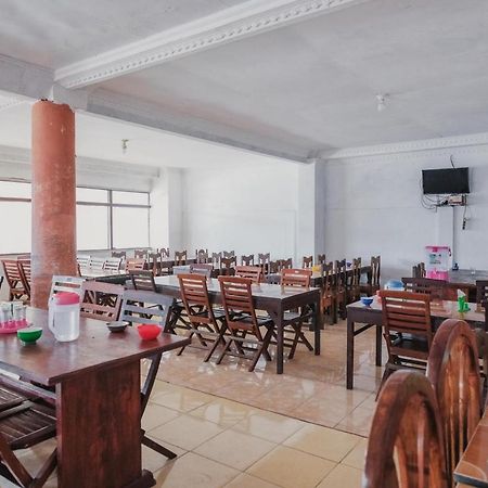 Reddoorz Syariah Near Kebun Raya Liwa Hotel Negarabatin Екстериор снимка