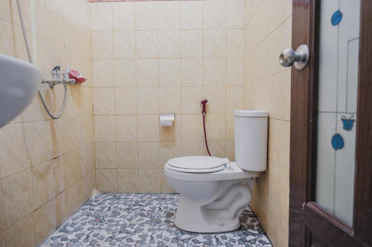 Reddoorz Syariah Near Kebun Raya Liwa Hotel Negarabatin Екстериор снимка