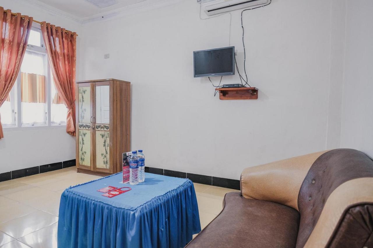 Reddoorz Syariah Near Kebun Raya Liwa Hotel Negarabatin Екстериор снимка
