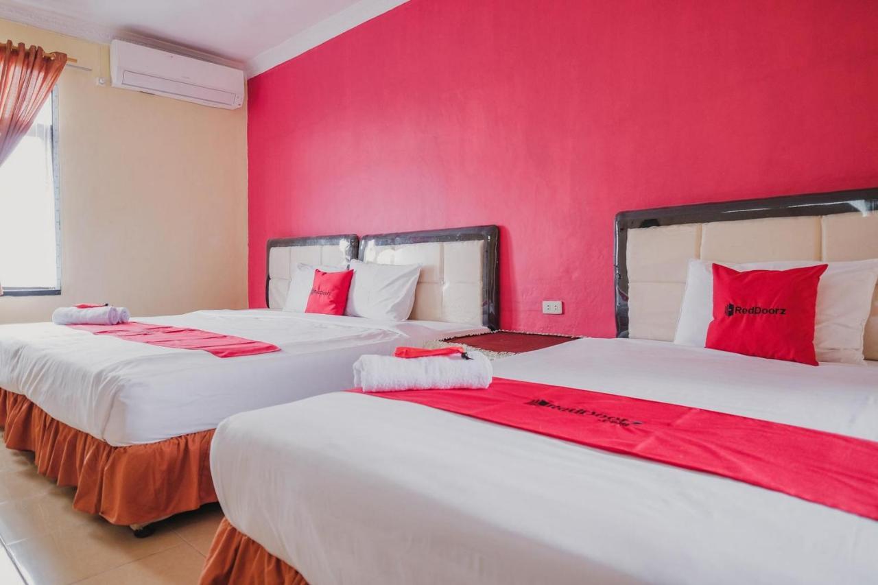 Reddoorz Syariah Near Kebun Raya Liwa Hotel Negarabatin Екстериор снимка